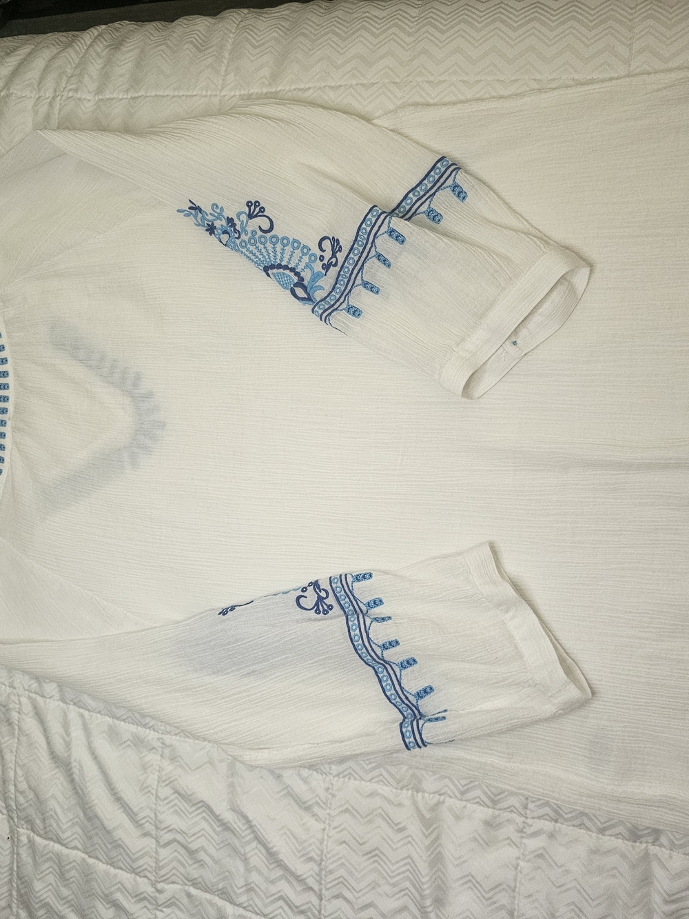Talbots Crinkle Gauze Embroidered Top Sz XL - Picture 3 of 5